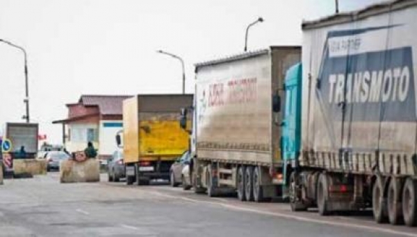 В Крым продолжают завозить несертифицированную продукцию