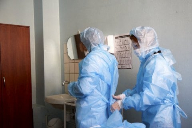 Подозрение на короновирус и целый «букет» заболеваний – в Крыму умерла женщина