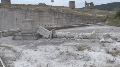 Возле крепости Каламита в Инкермане упала колонна с крестом