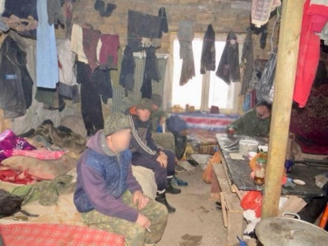 Житель Красноперекопска удерживал в рабстве бездомных граждан