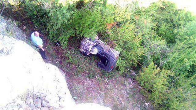 Со скалы под Алуштой сорвался квадроцикл с туристами