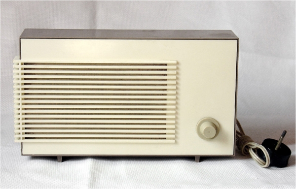 Крымские власти хотят вернуть популярность проводному радио