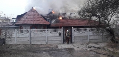 За несколько часов до Нового года в Симеизе сгорели три дома (видео)