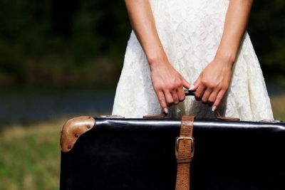 Конфликт вокруг общежития бывшей банковской академии продолжается – люди ночуют на улице