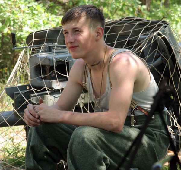 Раненый во время реконструкции боя парень до сих пор в коме