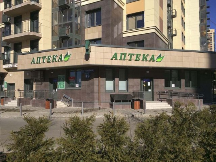 В Феодосии избили фармацевта и ограбили аптеку