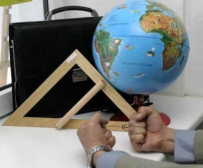 Школьница побила учительницу английского языка