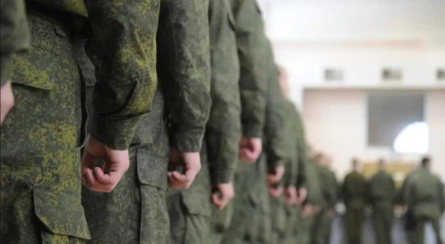 Россия может отправить на фронт всех мужчин, мобилизованных в Крыму