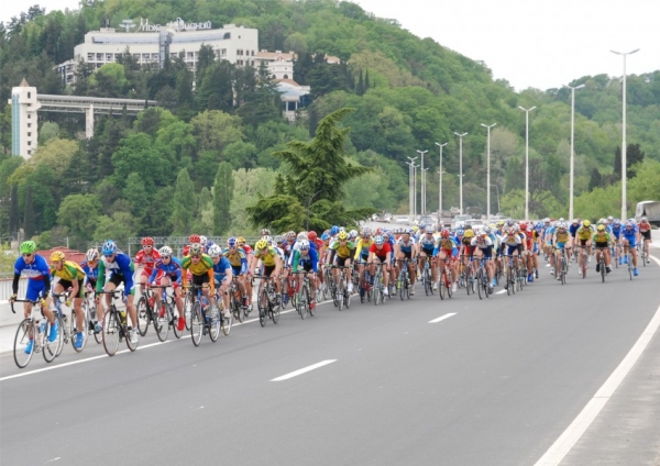 От Севастополя до Керчи прошли участники крымского этапа международного велопробега