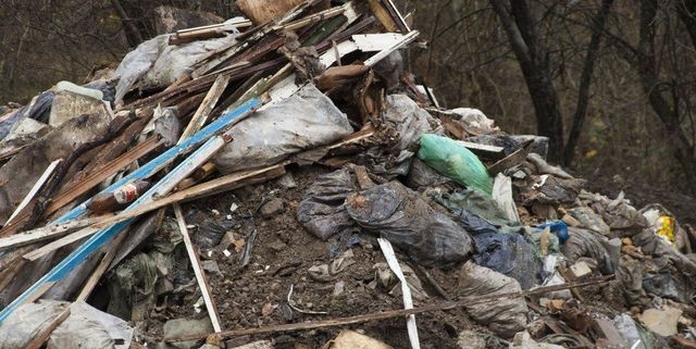 На ликвидацию мусорных свалок властям Ялты дали 5 месяцев