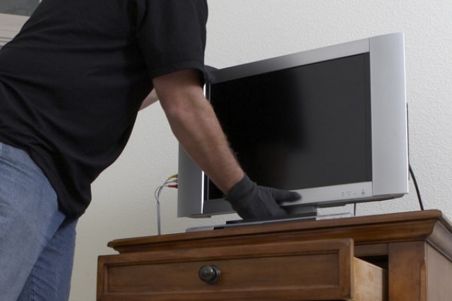 Квартирант вынес из арендуемой квартиры бытовую технику – на сумму 128 тыс. рублей