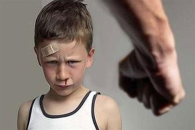 В Севастополе изъяли троих детей, над которыми издевались родители