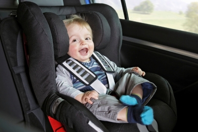 Как крепится детское автокресло в машине