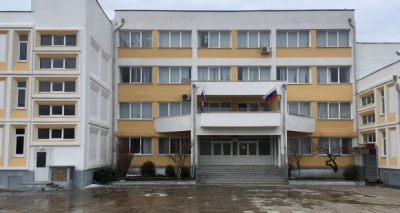 В Черноморском из-за возгорания эвакуировали учеников и сотрудников школы