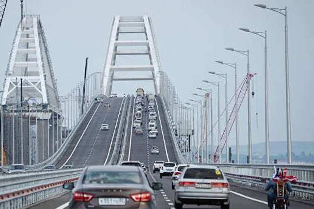 На Крымском мосту возможны провокации – представительство Президента Украины в АРК