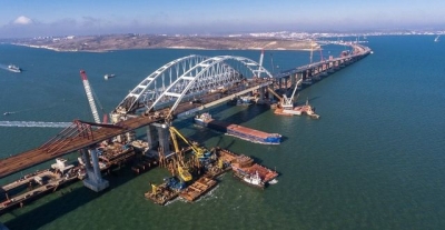 144 судна потеряли возможность заходить в Мариупольский порт из-за строительства Крымского моста