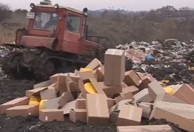 В Крыму продолжают уничтожать продукты питания