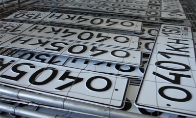 В Крыму образовались гигантские очереди на перерегистрацию автомобилей