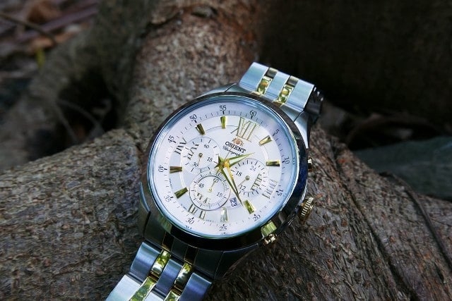 Современные часы