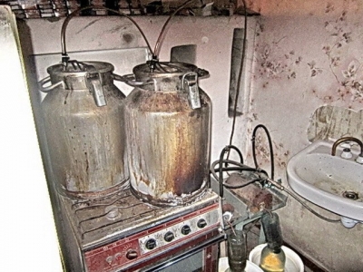 Житель Судака организовал у себя дома винное предприятие