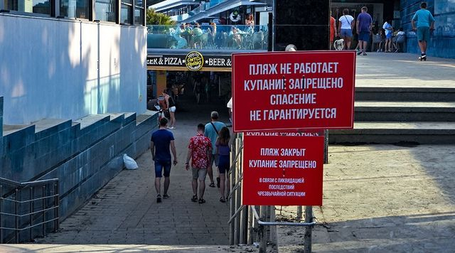 Ялта после двух ливней – купаться еще нельзя, началась вакцинация от гепатита А (фото)