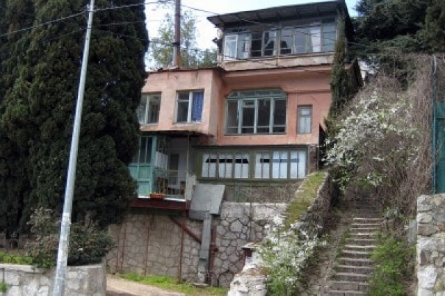 В Ялте пообещали снести пристройки к жилым домам