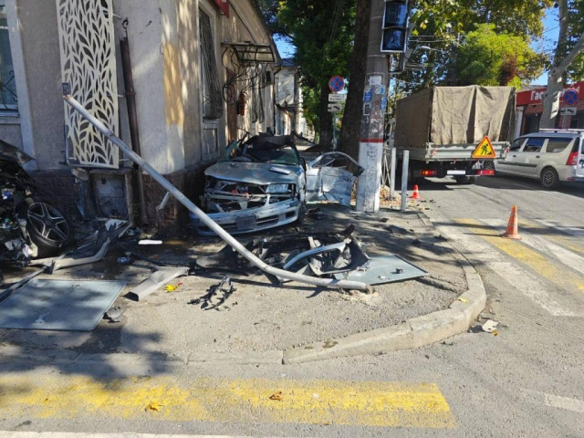 В Симферополе столкнулись два автомобиля – есть пострадавшие