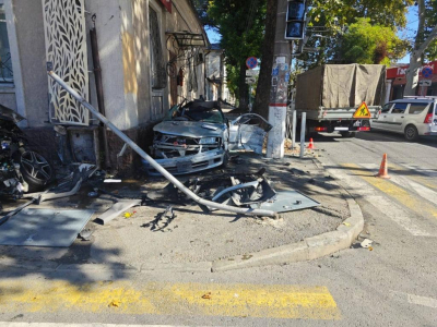 В Симферополе столкнулись два автомобиля – есть пострадавшие