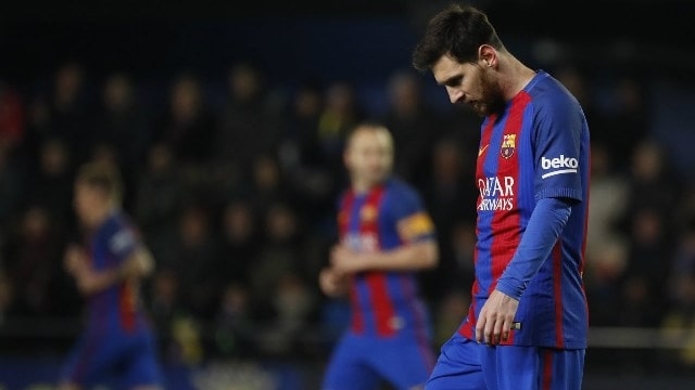 Новости футбола: Месси продолжает проигрывать