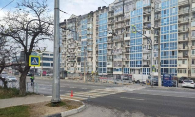 В Севастополе на пешеходном переходе автомобиль сбил 83-летнего мужчину