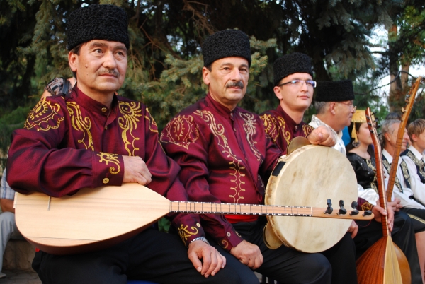 Двенадцатый фестиваль «Гезлев къапусы» в эти дни идет в Евпатории 