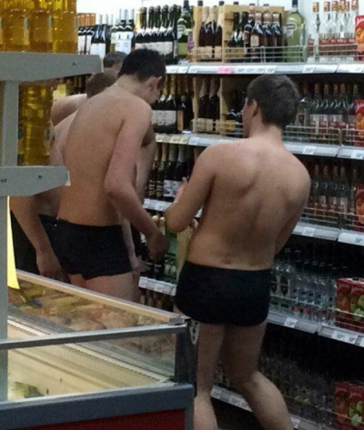 В Крыму могут ввести штрафы за пляжную одежду в общественных местах