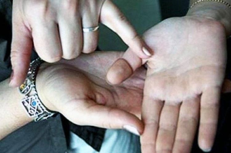 Задержана мошенница, «снимающая порчу» с наивных женщин