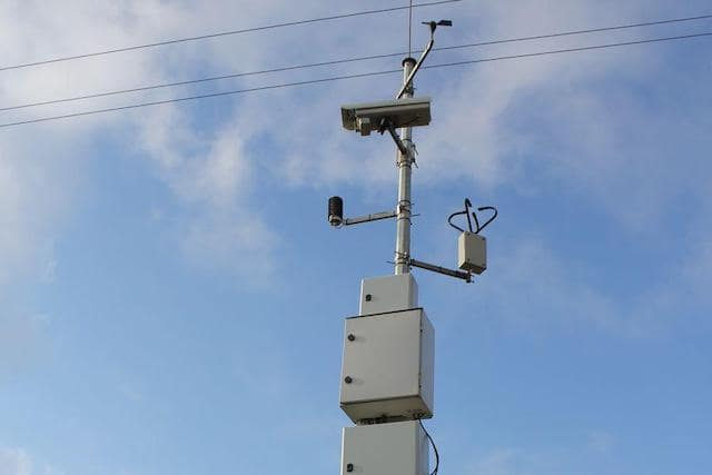 На дорогах Крыма установлено семь метеорологический станций