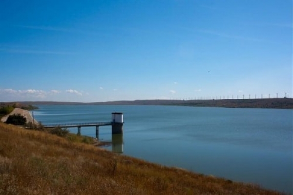 Пресной воды в Керчи осталось примерно на 20 дней