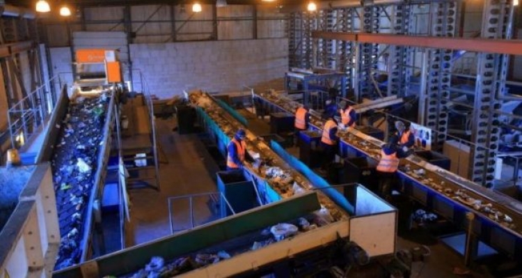 На улицах Симферополя больше не будет мусора?