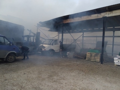 В Севастополе горел магазин стройматериалов