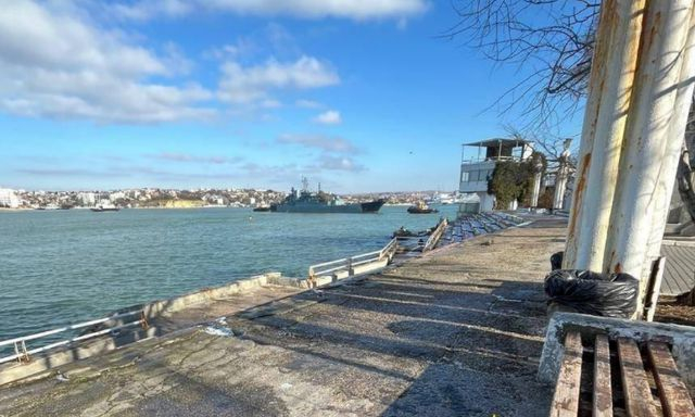 Крымские партизаны зафиксировали появление большого десантного корабля РФ в Крыму