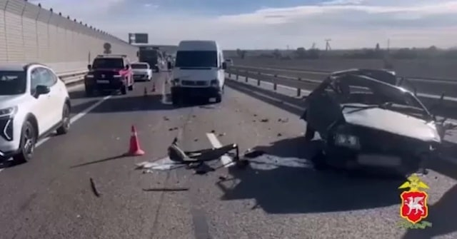 На трассе «Таврида» столкнулись несколько автомобилей - есть погибший
