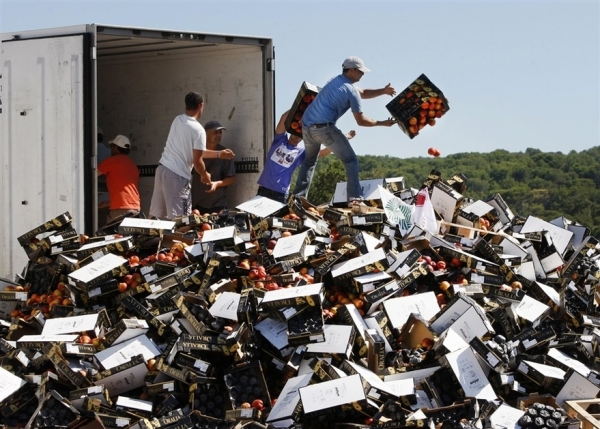 Бдительные сотрудники Россельхознадзора под украинской морковкой нашли итальянские черри 