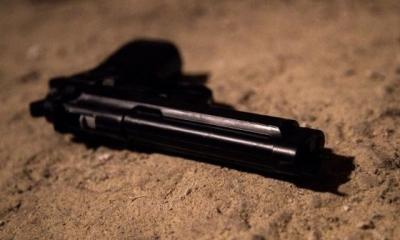 Маленькая девочка случайно выстрелила себе в голову