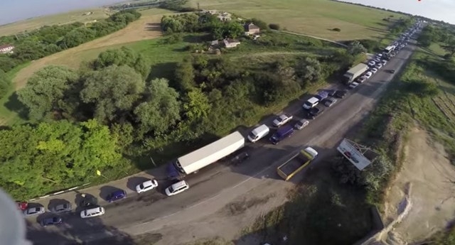 Трасса Симферополь – Керчь с трудом справляется с нагрузкой