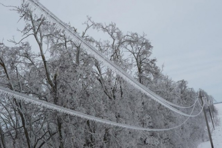 Из-за непогоды часть Крыма осталась без света
