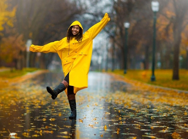 Готовимся к осени – какие элементы одежды необходимы в осенний период