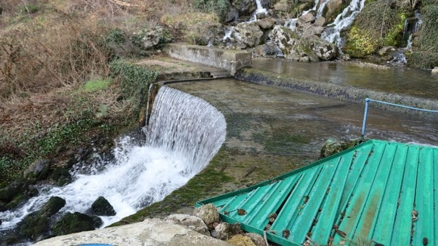 В Крыму не исключают пополнение водопровода Ялты из Массандровского источника