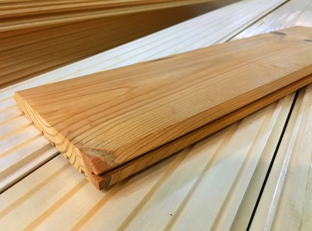 Вагонка для внутренней отделки: виды и особенности