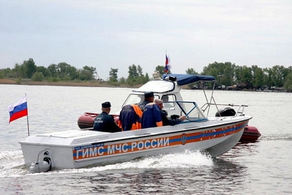 В МЧС РК заявили о прекращении поисков 3 моряков, пропавших при крушении плавучего крана