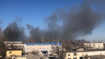 Спасатели 5 часов сражались с масштабным пожаром в Симферополе (видео)