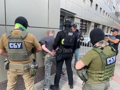 Взят под стражу бывший начальник Главного управления СБУ в АР Крым