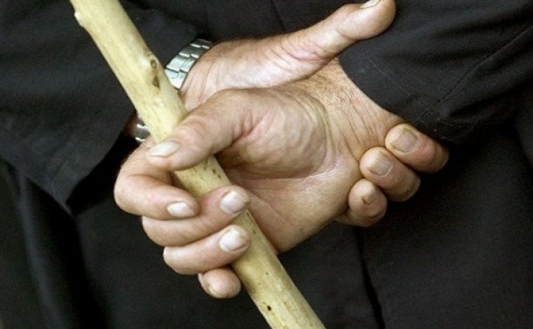 В Крыму разыскивают неизвестных, избивших палкой следователя из Алушты